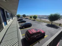 Studio 6 Elko, NV - Motels