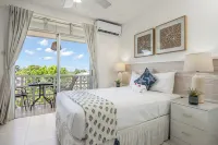 Adulo Apartments - parking