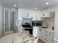Oshawa  Suite  Open Kitchen  Living Space - Alojamientos