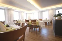 Hotel Restaurant Zur Marienburg - 3-Star