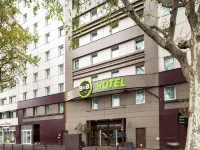 B&B Hotel Paris Porte de la Villette Hotels near الحي التاسع عشر - بوت - شومونت - لا فيليت