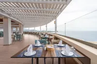 Athina Palace Resort & Spa - parking