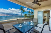 Menehune Shores, #210 3 Bedroom Condo by RedAwning - 3-Star