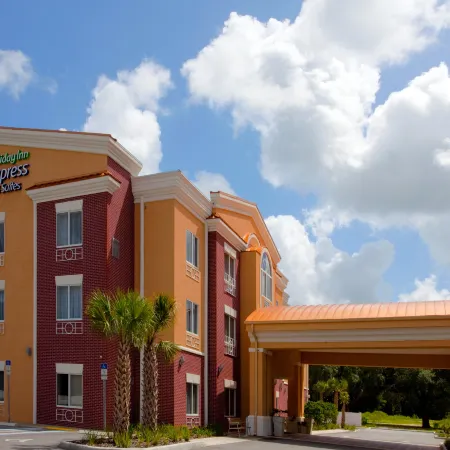 Holiday Inn Express & Suites BROOKSVILLE-I-75 by IHG