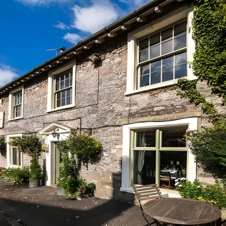 The Oakhill Inn