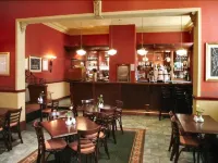Royal Marine Hotel - bar