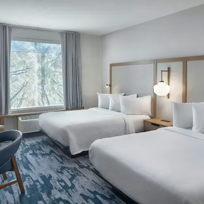 Fairfield Inn & Suites Penticton Hotel dekat Bandara Regional Penticton