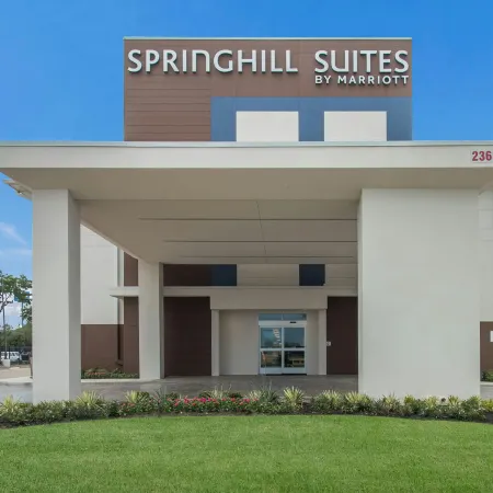 SpringHill Suites Dallas NW Highway at Stemmons/I-35E