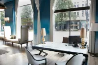 Elyton Hotel, Autograph Collection - Parking