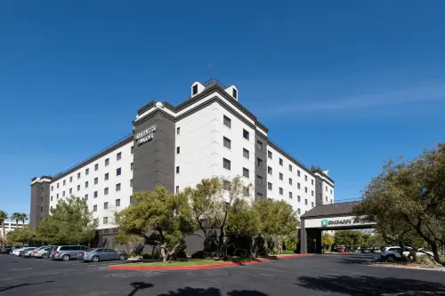 Embassy Suites by Hilton Las Vegas - Pet friendly