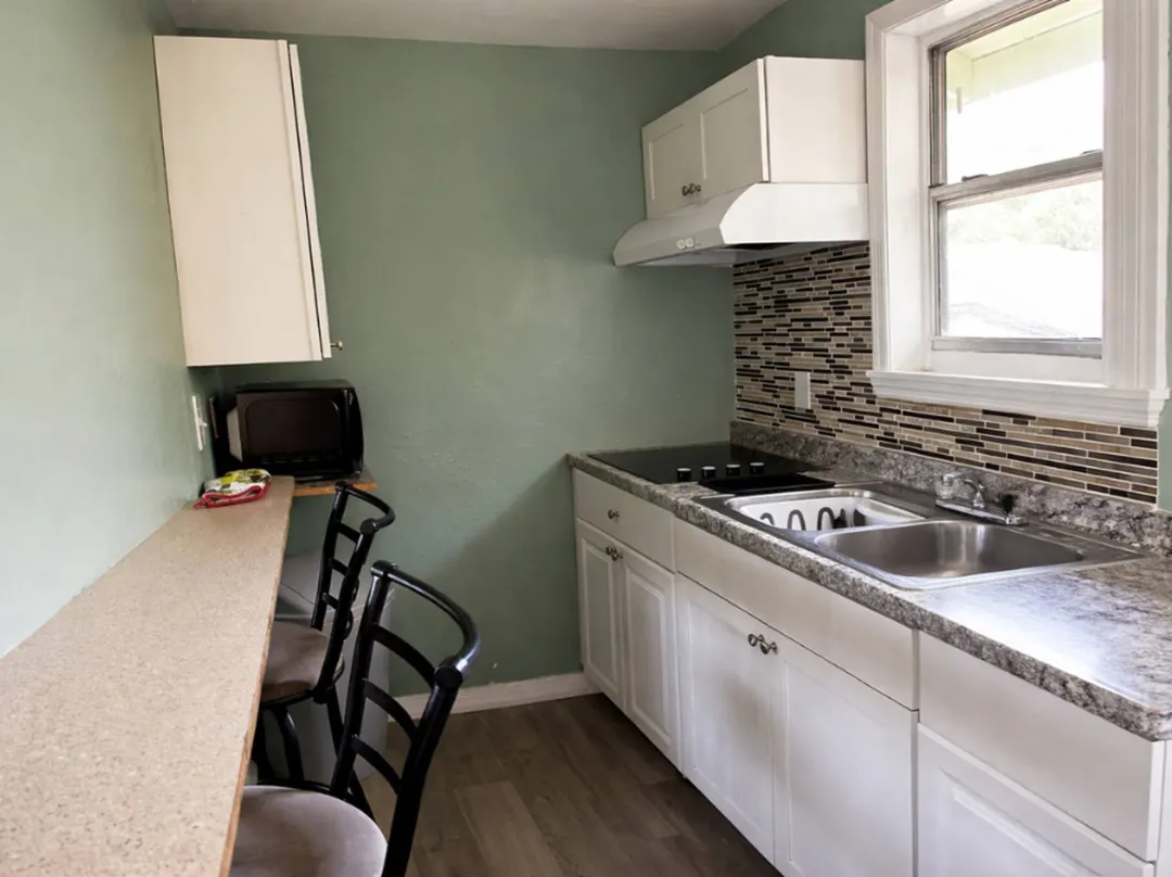 Aparment Downtown Sarasota 2br, 2ba, Petfriendly Beaches, 5 People - Sarasota, FL