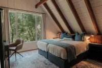 Rockwood Karkloof Forest Lodge & Mountain Cabin - Homestays