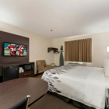 Red Roof Inn Auburn