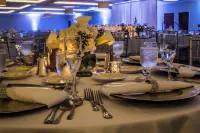 Crowne Plaza Suites PITTSBURGH SOUTH by IHG - pet friendly