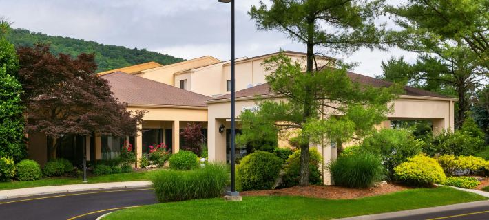 Courtyard Mahwah Hotels in Bergen County