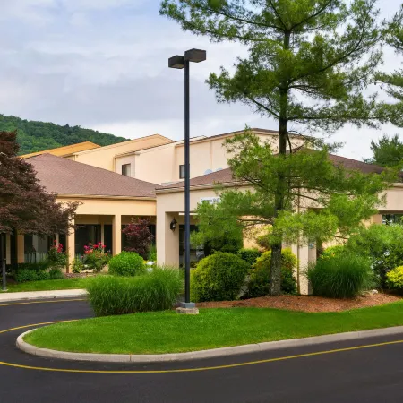 Courtyard Mahwah