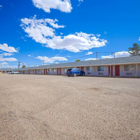 Holiday Motel Lordsburg I-10