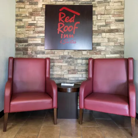 Red Roof Inn & Suites Statesboro - University