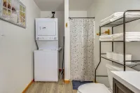 < 1 Mi to Main St: Quiet Home w/ Yard in Stockdale - 2-Star