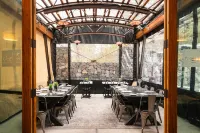 Gravity Haus Truckee - breakfast