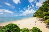 Coco de Mer Hotel and Black Parrot Suites - Beach