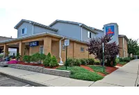 Studio 6 East Brunswick, NJ - NYC Area - Haustierfreundliche
