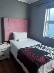Serene 3-bedroom Apartment in Cape Town - Pets Welcome! - 2-Star