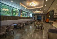 Cher Hotel & Spa Istanbul Taksim - piscina