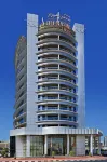 杜拜Port Saeed希爾頓逸林飯店 - 游泳池