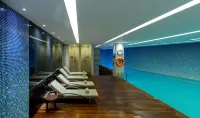 DoubleTree by Hilton Istanbul - Moda - Beach