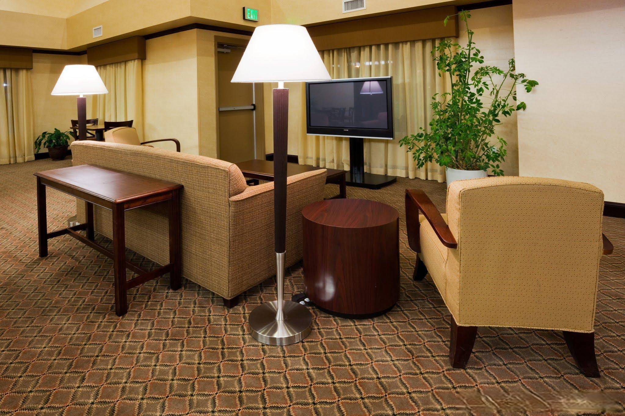 Holiday Inn Express Hotel & Suites Minot South, an Ihg Hotel