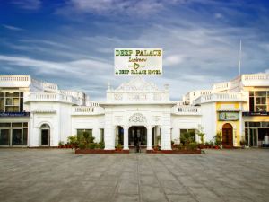 Hotel Deep Palace