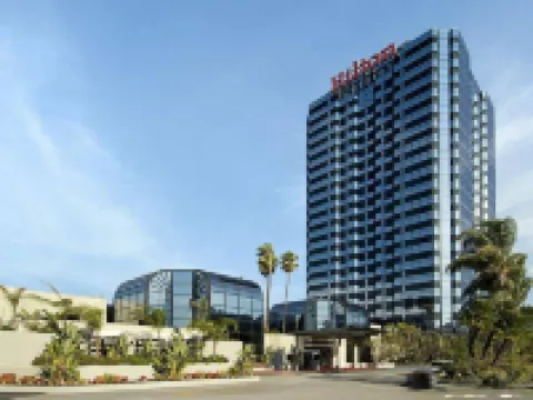 Hilton Los Angeles-Universal City Hotels near Universal Studios Hollywood