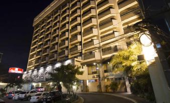 Copacabana Apartment Hotel - Staycation is Allowed