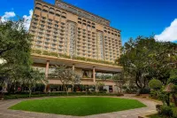 Taj Mahal, New Delhi Hotels in 