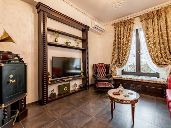 Ussr City Center Luxurious Apartment , Lives the Life of Soviet Generals