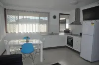 Pottsville Beach Motel Hotels in Hastings Point