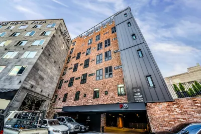 Yongin Brown Dot Yongin Branch Hotels near Sigungsan