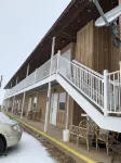 Dark Sky Suites Hotels in Hillside