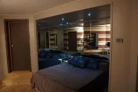 Hotel Tiro a Volo فنادق في بوتسوولي