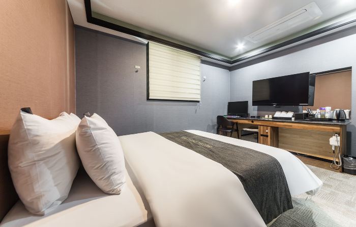 Hwaseong Ritz Hotel