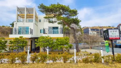 Suncheon Suncheon Bay Eco Village 2 Pension Hotels near Suncheon Bay Nature Reserve