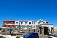 Holiday Inn Express & Suites Brentwood Hotels in Antioch