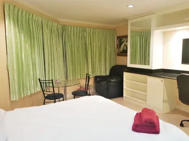 รูปภาพของจอมเทียนทิพย์คอนโดเทล