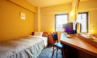2. Hotel Ac..