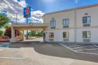 Motel 6 Espanola, NM