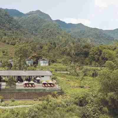 The Pavilions Himalayas the Farm Hotel Exterior