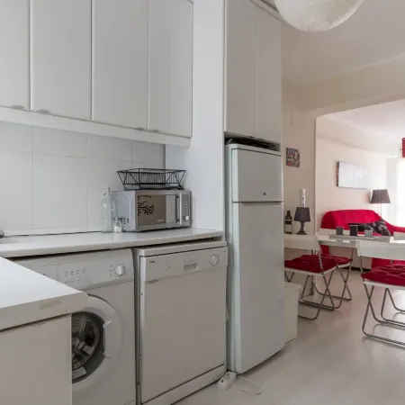 Nice Flat -200m Center-2 Baths- 3 Bedrooms 5Pers