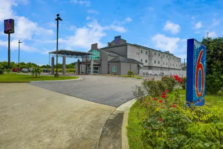 Motel 6 Montgomery, Al - Airport