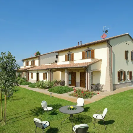 Romantic Countryside Escape